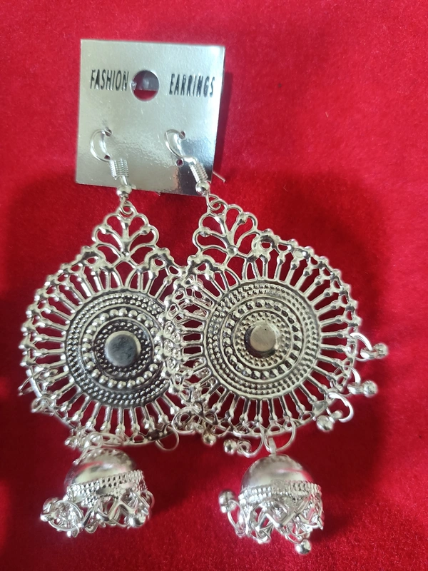 217 Oxidise Ear Ring 