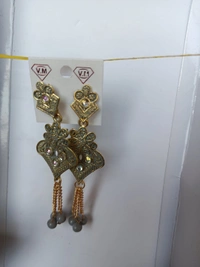 305 Jhumka 