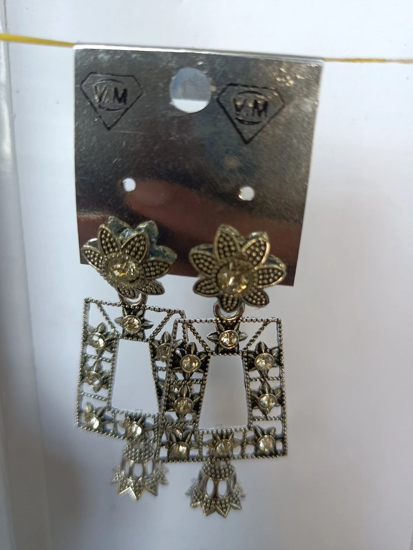 155 Oxidis Ear Ring.