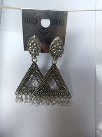 106 Oxidise Ear Ring 