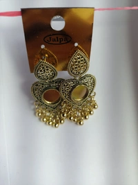 137 Ear Ring 