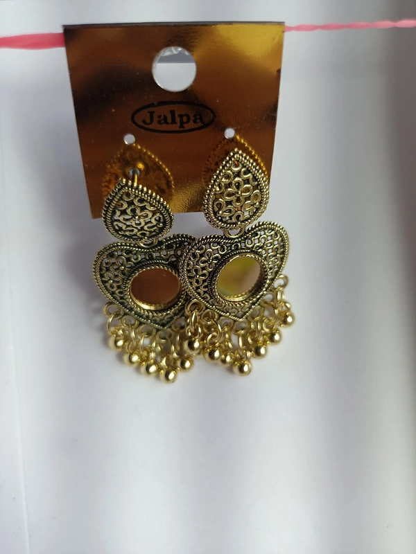 137 Ear Ring 