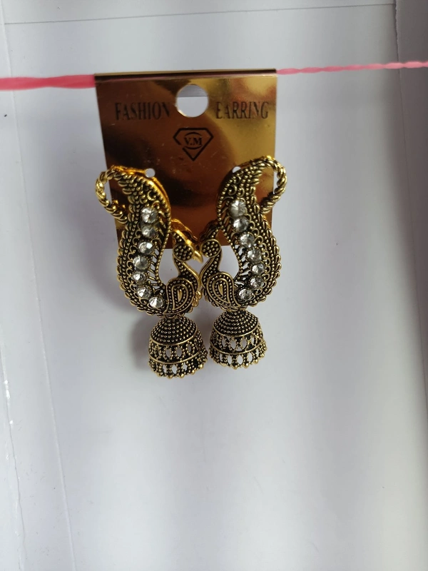 138 Ear Ring 