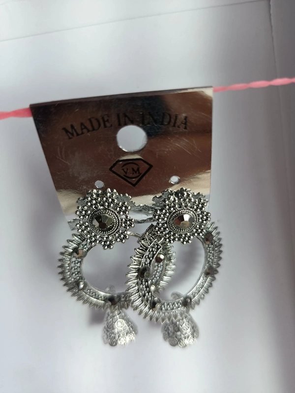 142 Ear Ring 