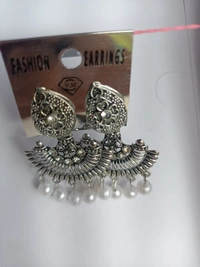 148 Oxidise Ear Ring 