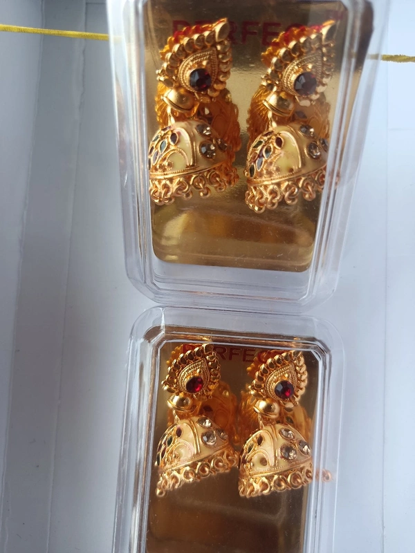 409 Golden Jhumka