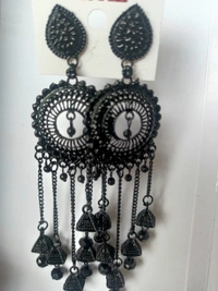 439 Big Black Ear Ring 
