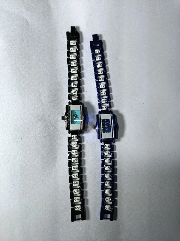 3010 Ladis Hand Watch - Black