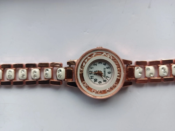 3012  Ladis Hand Watch 