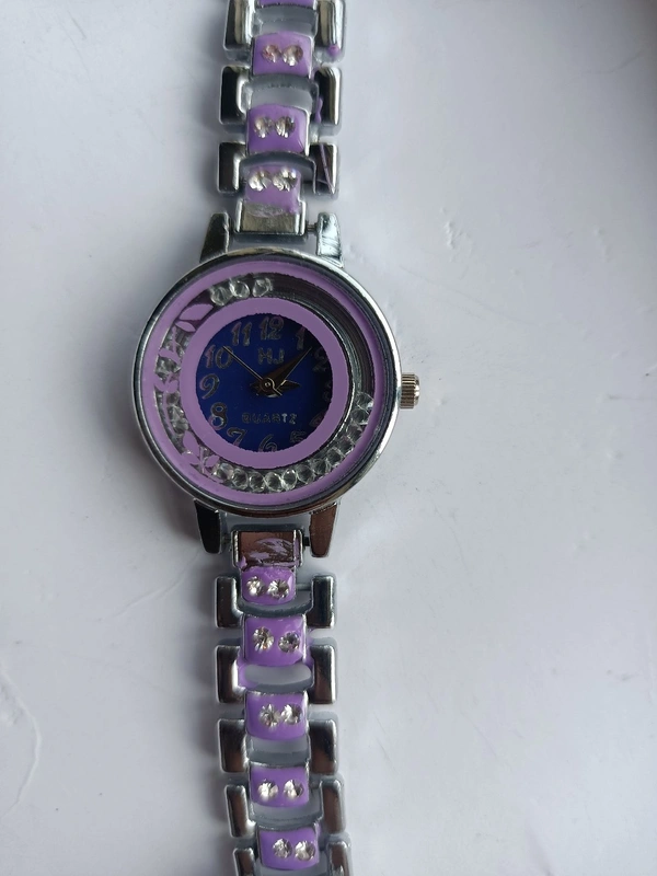 3011  Ladis Hand Watch 