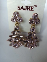 470 Korean Stone Ear Ring