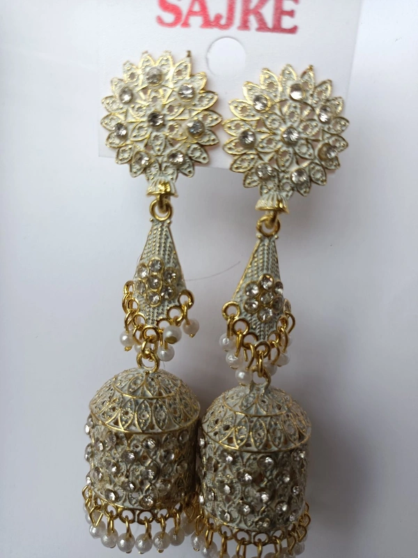 477 Korean Stone Ear Ring
