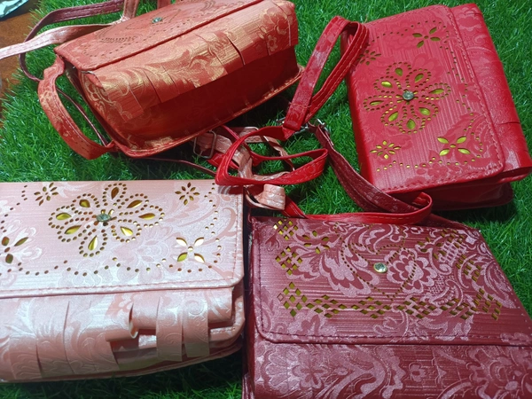 5019 Sied Bag - Guardsman Red