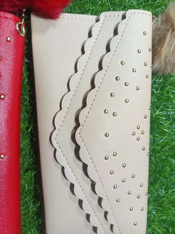 5032 Hand Purse  - Tan