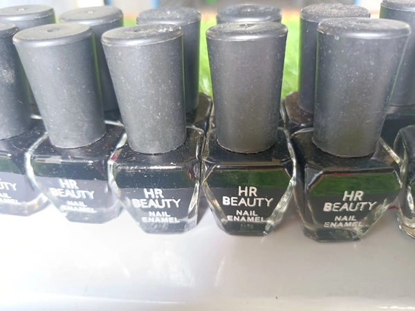 6003 HR Beauty Black Nail Polish 