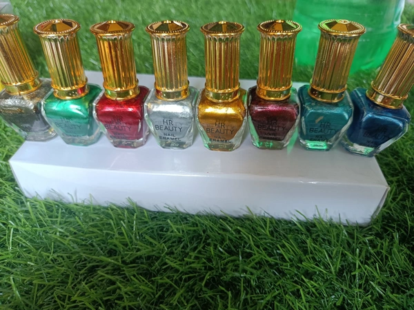 6004 HR Beauty Nail Polish  - Gold
