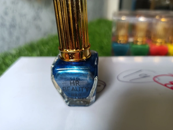 6004 HR Beauty Nail Polish  - Blue
