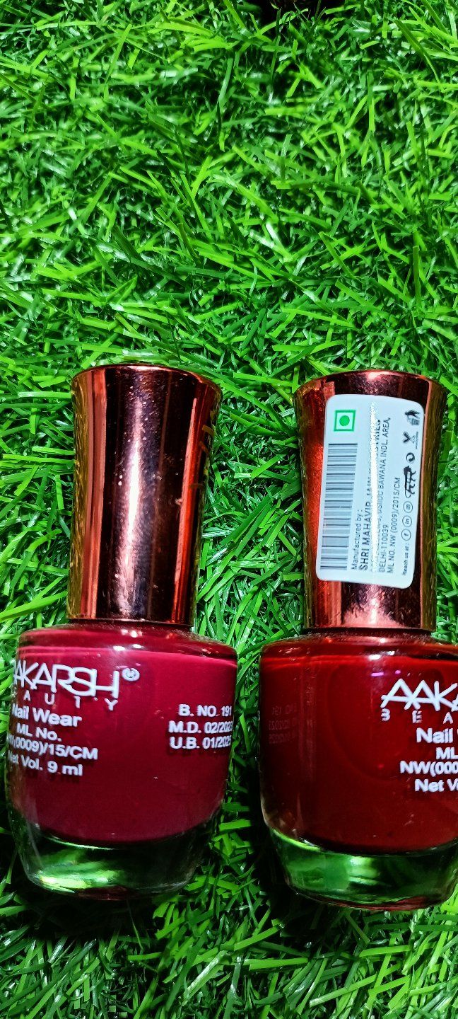 Lakme True Wear Color Crush Nail Color (9ML) Price in India,  Specifications, Comparison (13th March 2024) | Pricee.com