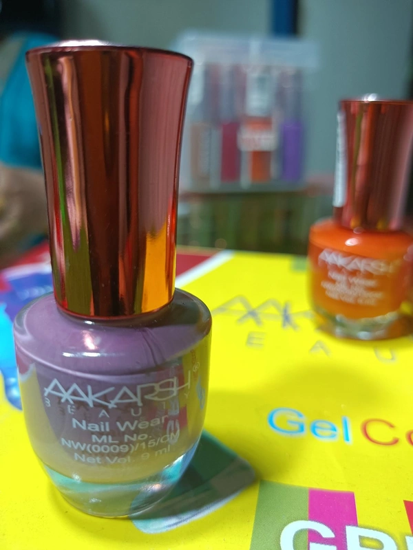 6017 Aakrash Nail Polish 