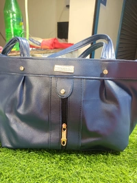 5052  Leather Sied Bag - Tickle Me Pink