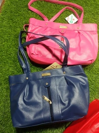 5052  Leather Sied Bag - Tickle Me Pink