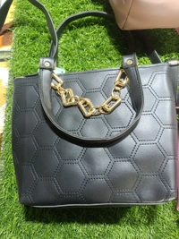 5053  Leather Sied Bag - Black