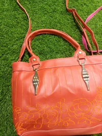 5056 Leather Sied Bag - Magenta / Fuchsia