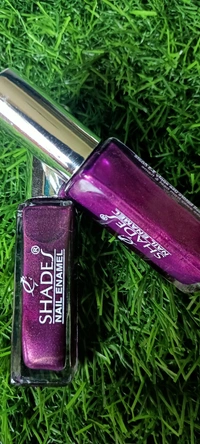 6064. Shades Nail Polish.