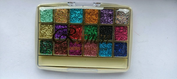 1101 18 Colours Glitter Eye Shadow 