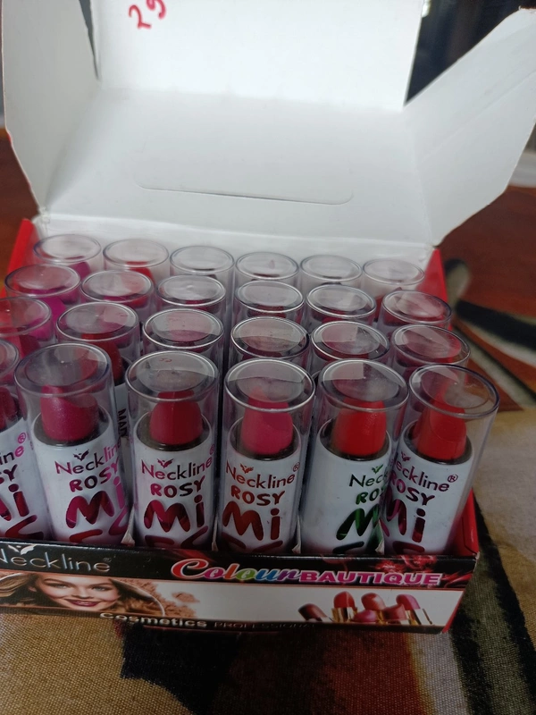 1218 Rosy Miss Lipstick 