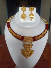 703 Golden Pola Jewellery Set