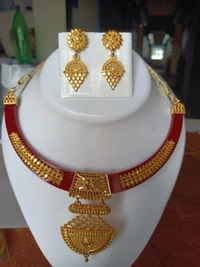 705 Golden Pola Jewellery Set