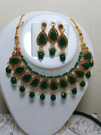 754 Stone Jewellery Set