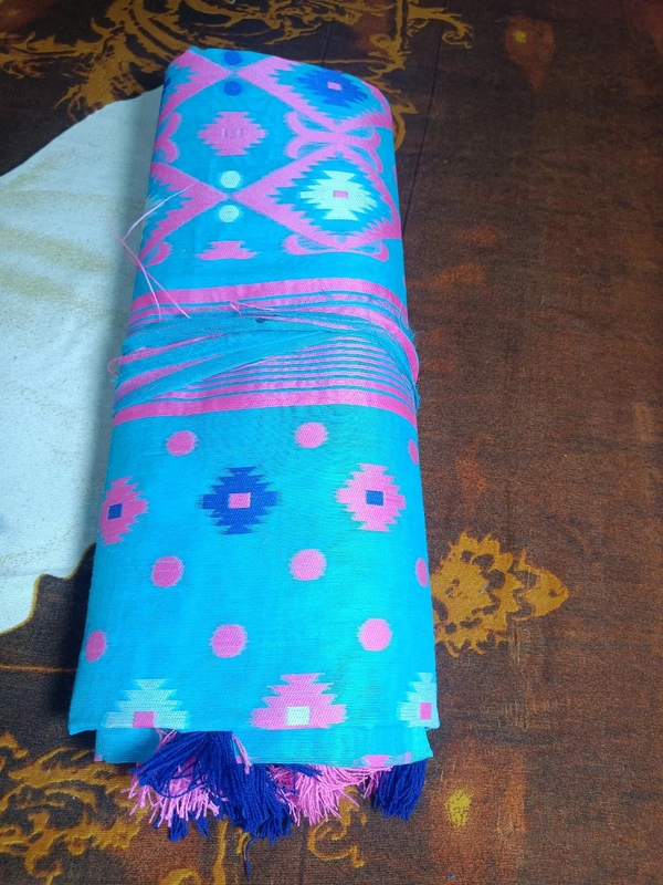 020 Jamdani (তাঁতের শাড়ি)
