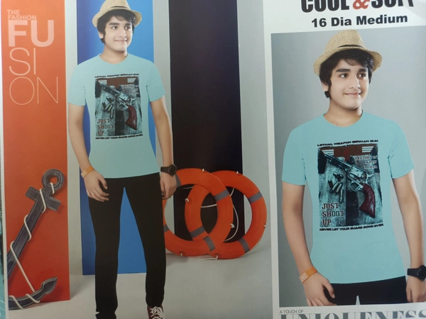 00U Cotton T Shirt  - M