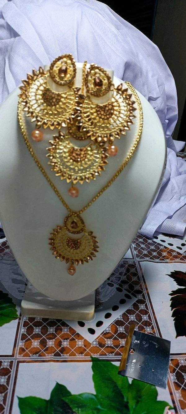 754  Stone Jewellery Set 