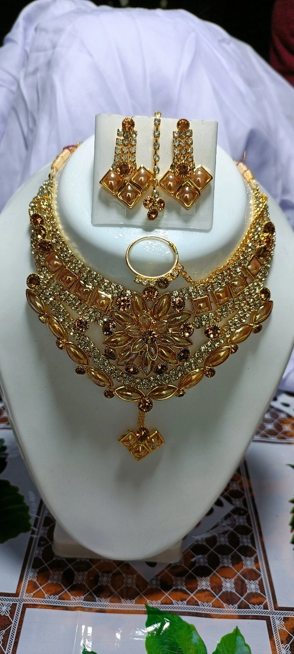 755 Stone Jewellery Set With Nakher Noth 