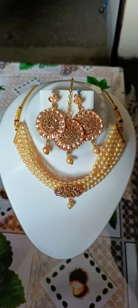 762 Stone  & Moti Jewellery Set