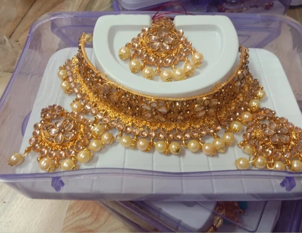 769 Stone Moti Choker Set 