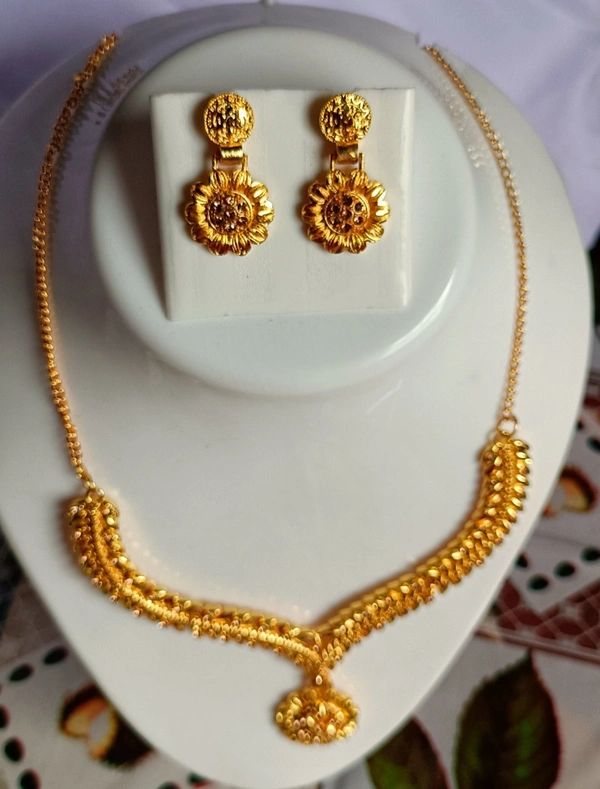 788 Golden Jewellery Set 