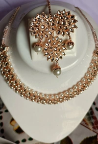 793 Stone Moti Jewellery Set With Maangtika