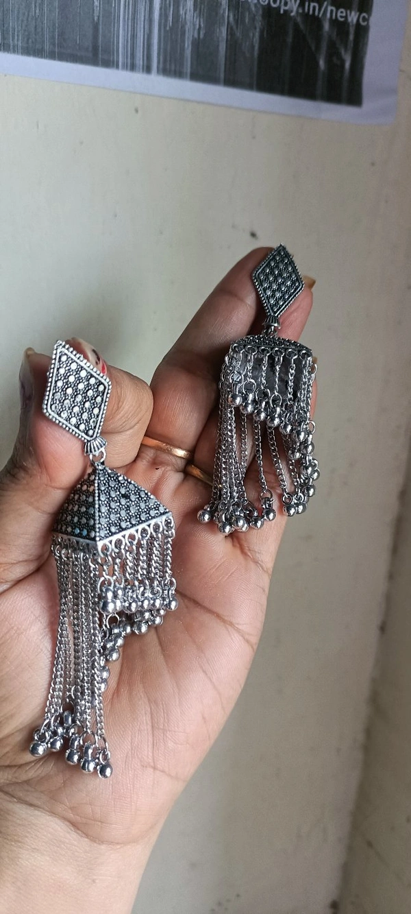 498 Oxides Jhumka 