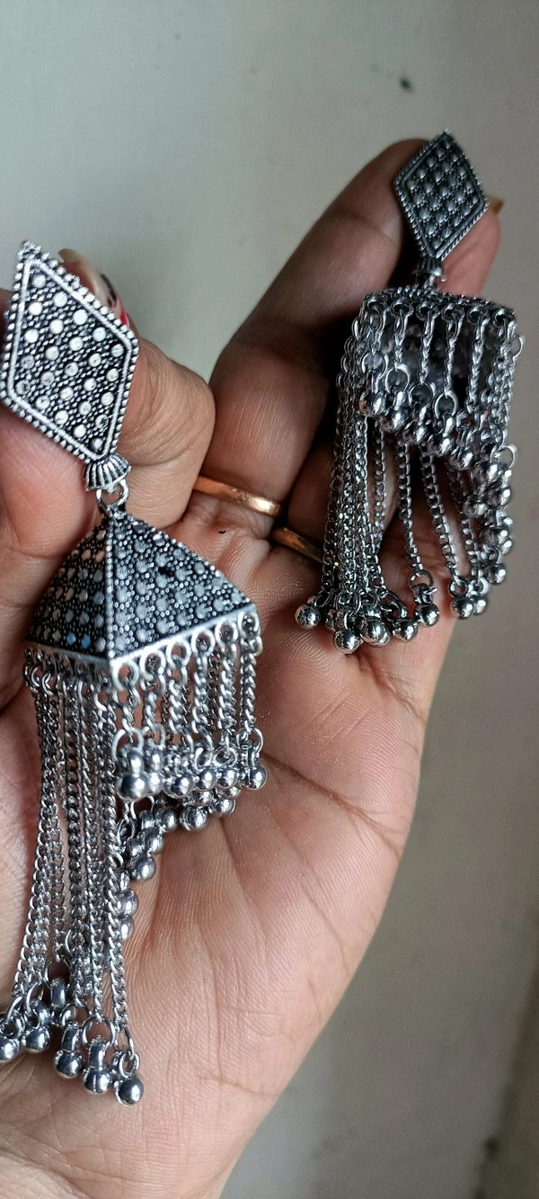 498 Oxides Jhumka 