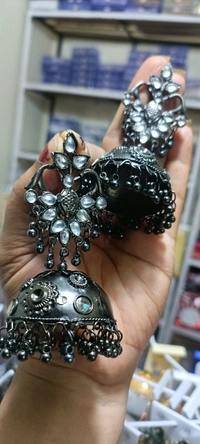 496 Black Polish Jhumka 