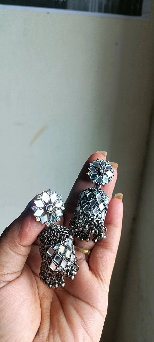 492 Oxidis Jhumka 