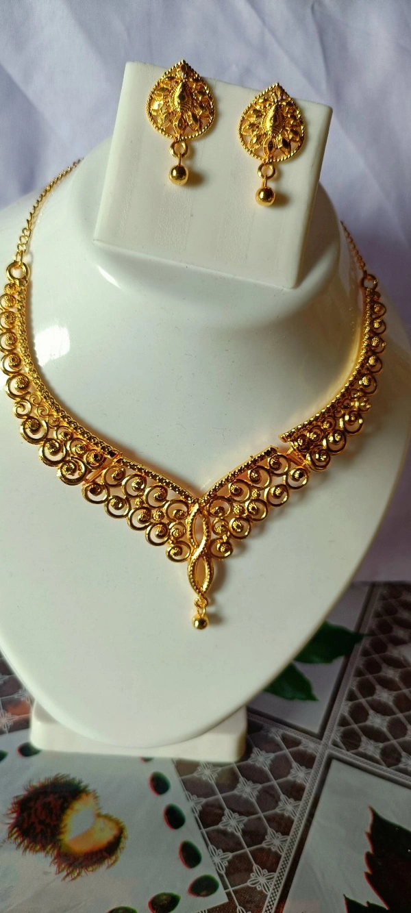 797 Golden Jewellery Set 