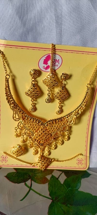 798 Golden Jewellery Set 