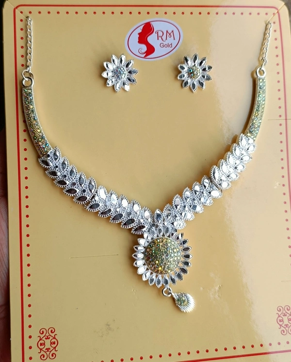 782 Silver Stone Jewellery Set 