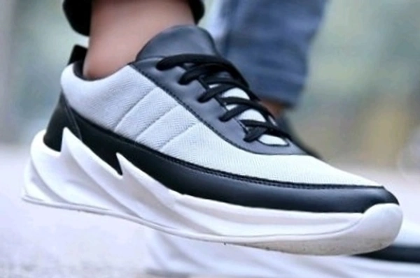 Unique Fashionable Men Casual Shoes