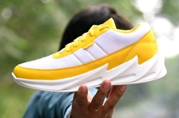 Unique Fashionable Men Casual Shoes